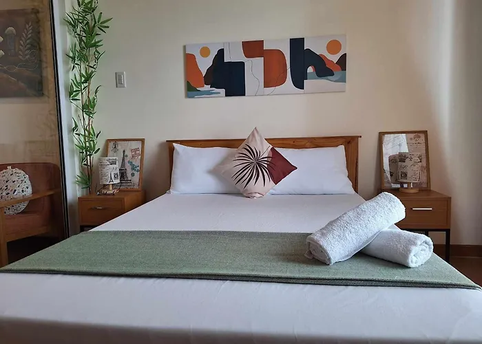 Cozy 1Br With City And Nature View In Azure