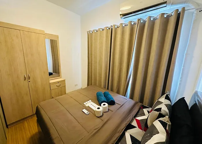 Taguig 1 Bedroom With Balcony Plus Netflix Near Bgc And Airport