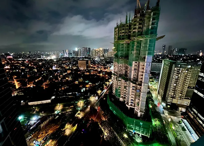 New & Modern Cozy 1Br W/ Balcony@Bgc, Wifi 300Mbps