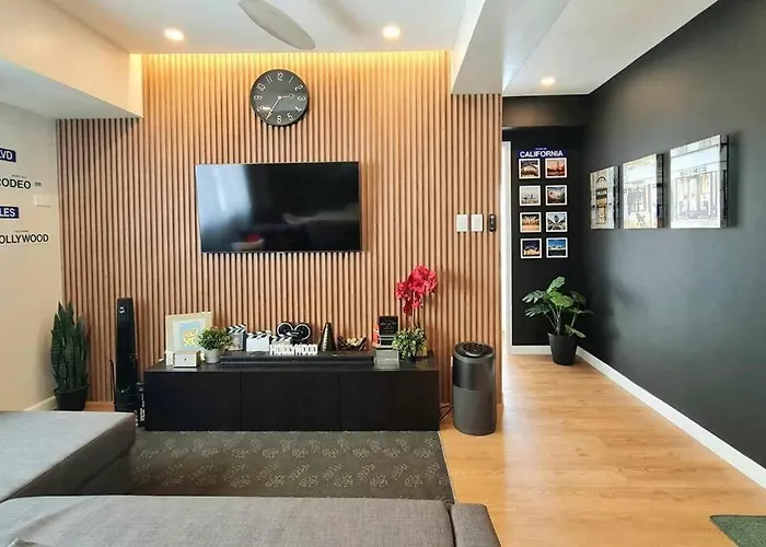 California Themed Condo In Bgc