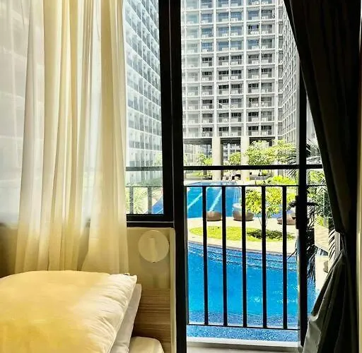 Blue Oikos Aesthetic 1Br Pool View In Moa