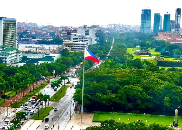 Eton Baypark Manila Studio Unit By Tripleview Condominium