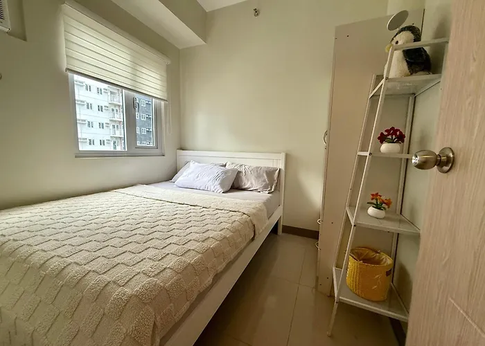 Urban Oasis 2Br Condo With Multiple Pools At Smdc Charm Residences