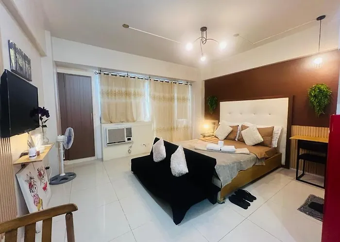 Two Palm Tree Villas Condominium - Studio Room With Balcony - Across Terminal 3