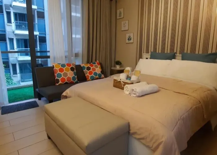 D&E Suites With Balcony
