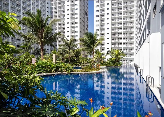 Manila Shore Residences Tower D Moa