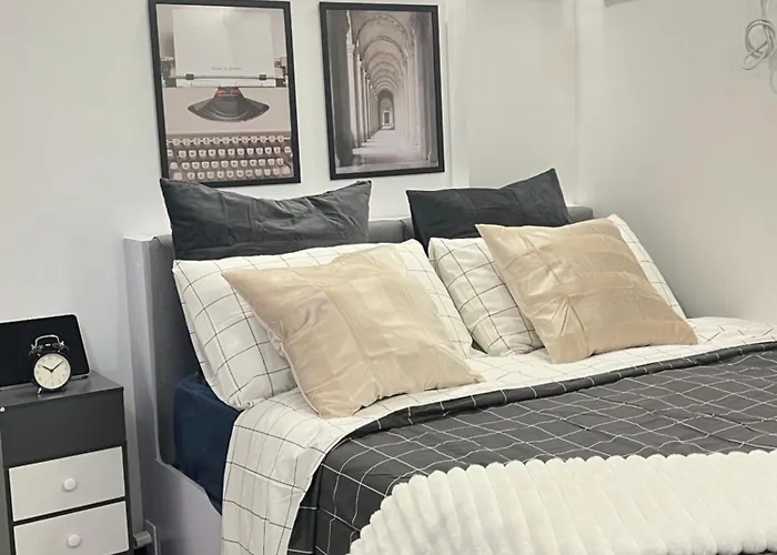 Jebs Penthouse 30 Mins From Naia Airport!