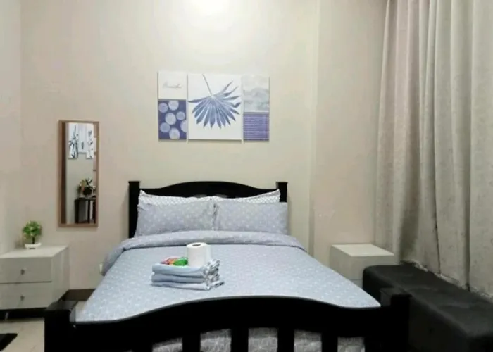 Two Palm Tree Villas Close To Manila Airport - Terminal 3