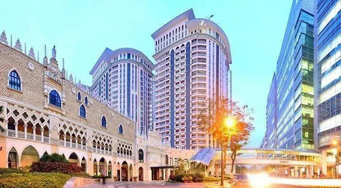 Manila Staycation At The Venice Luxury Residences - Tower A Near Venice Grand Canal, Mckinley Hills