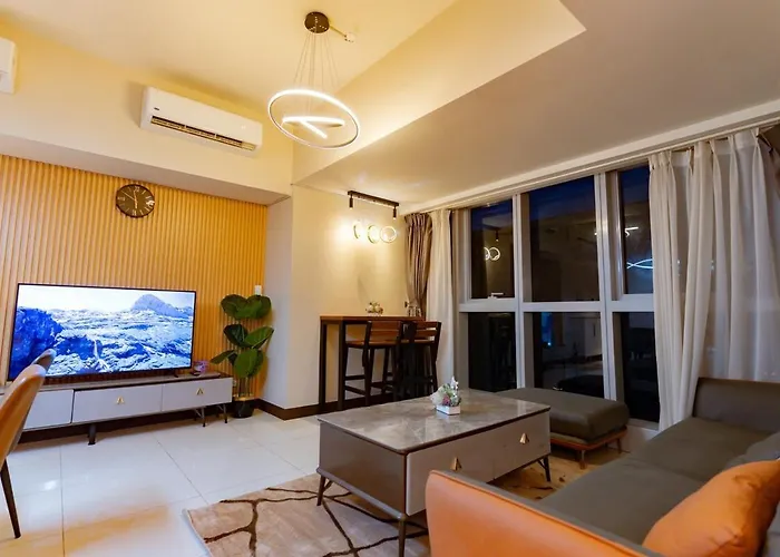 Spacious 3Br Suite In Uptown Bgc With King Size Bed, Near Malls And Restaurants