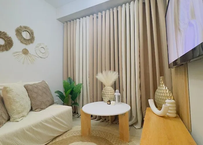 2Br Condo Unit Near Bgc