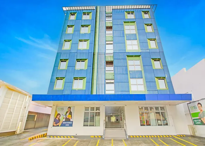 Townhouse College Residences In University Belt, Metro Manila