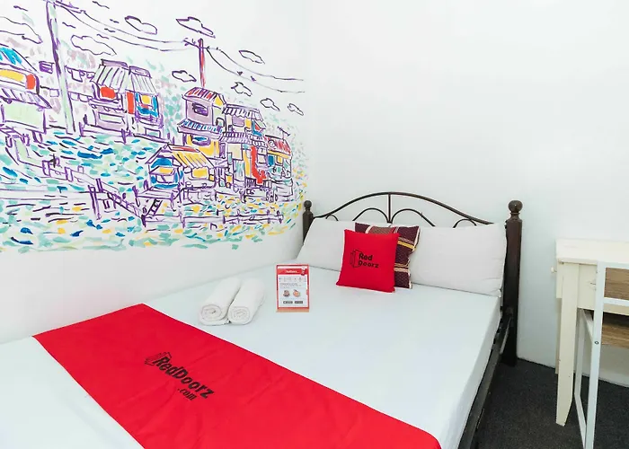 Reddoorz @ Earnshaw Manila
