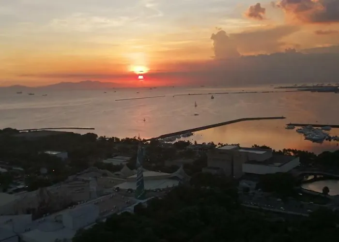 Penthouse Floor Overlooking Manila Bay
