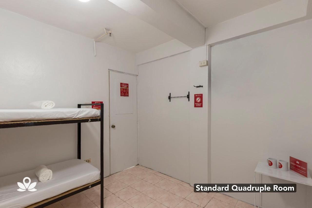 Zen 10th Ave Cubao Hotel 3*