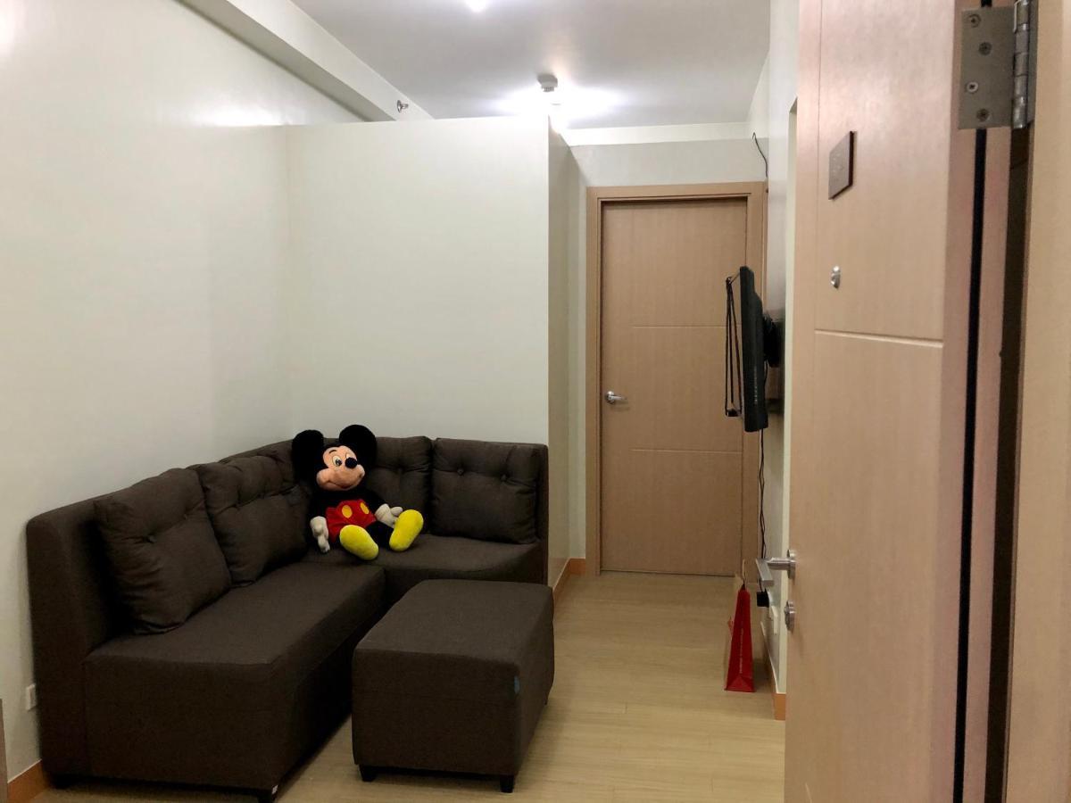 Quiet And Comfy Unit At Smdc Trees Residences Apartment Manila