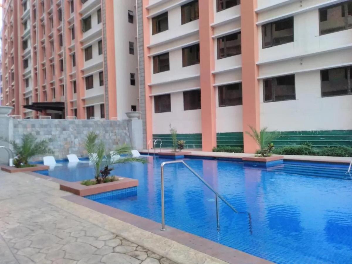 Hotel Oyo 724 Paseo Verde At Real Condominium 2*