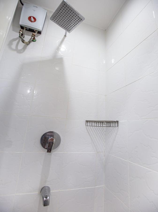 Oyo 699 Forbes Hall Hotel 2*