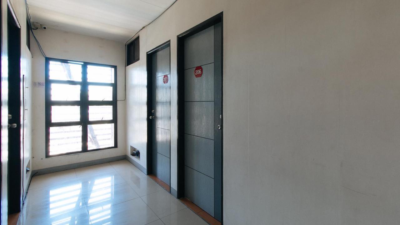 Homestay Reddoorz At Caa Road Pinas *