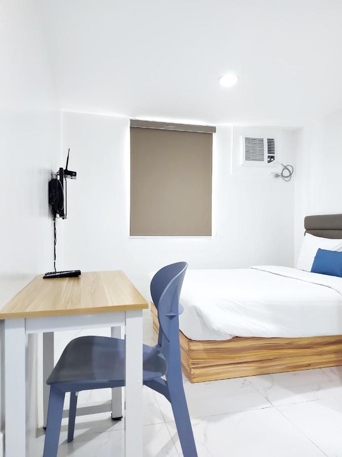 Hotel Airobedz Makati - A Value Manila