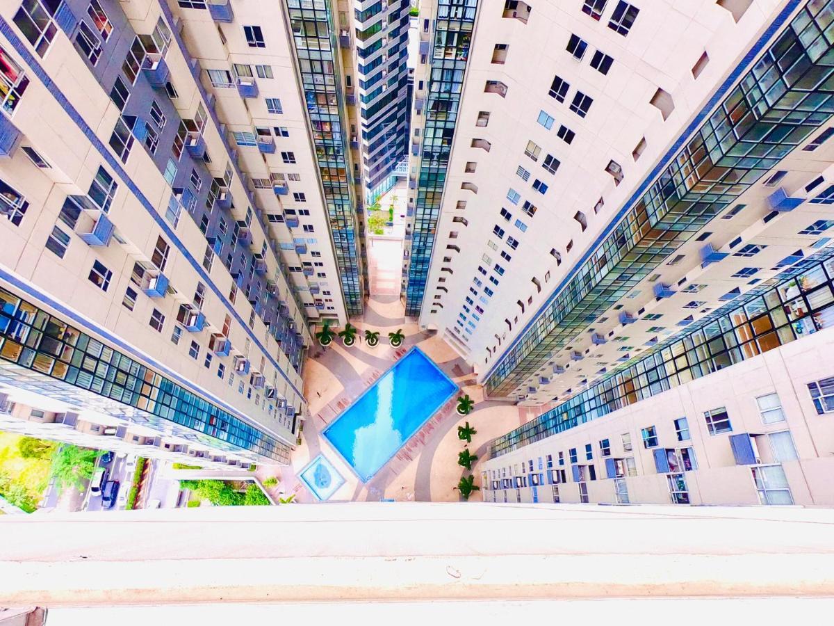 Antonios Place 2br Loft At Fort Victoria Bgc W/ Free Wifi & Netflix Apartment *