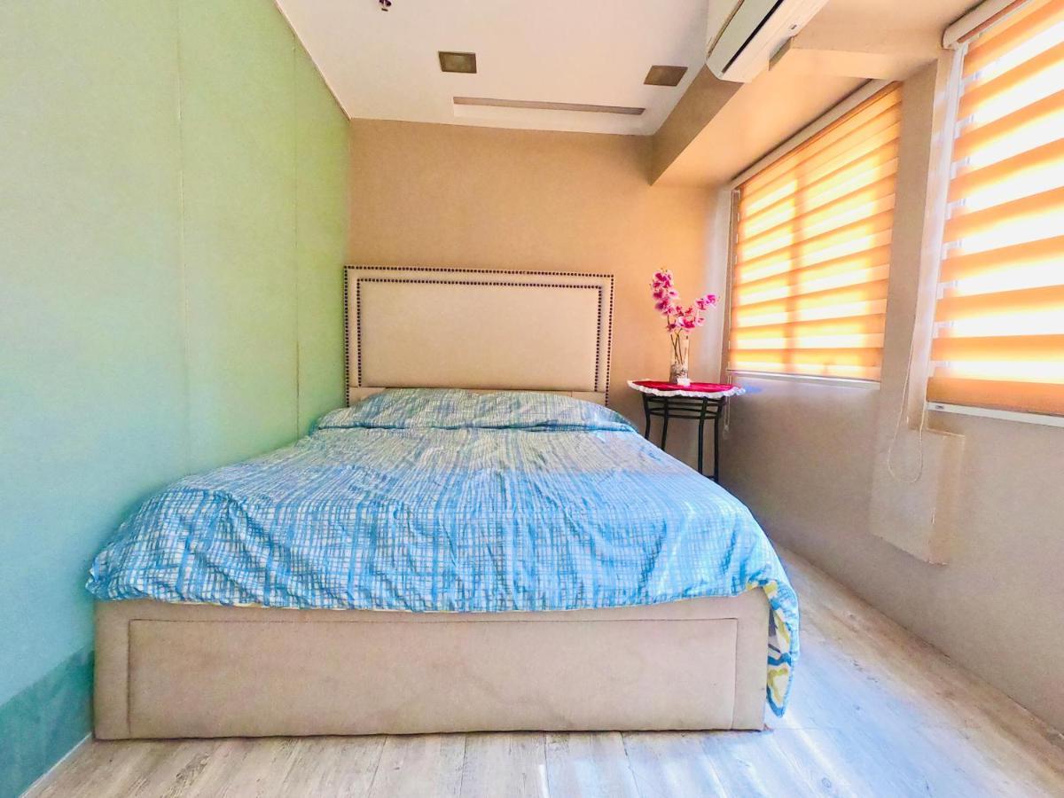 Apartment Antonios Place 2br Loft At Fort Victoria Bgc W/ Free Wifi & Netflix Manila
