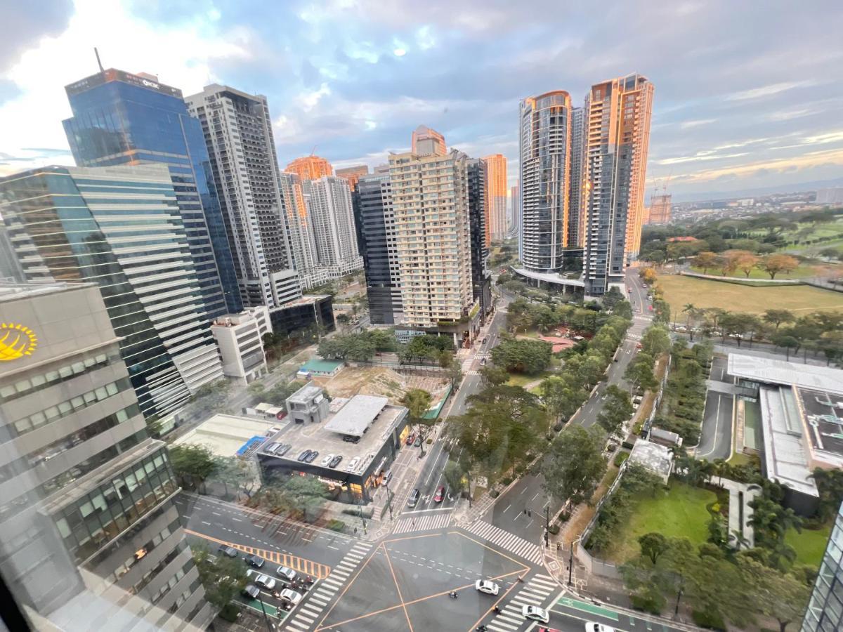 Antonios Place 2br Loft At Fort Victoria Bgc W/ Free Wifi & Netflix *