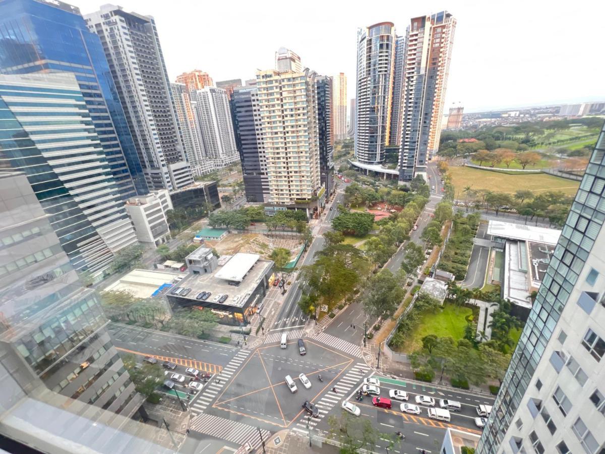 Apartment Antonios Place 2br Loft At Fort Victoria Bgc W/ Free Wifi & Netflix *