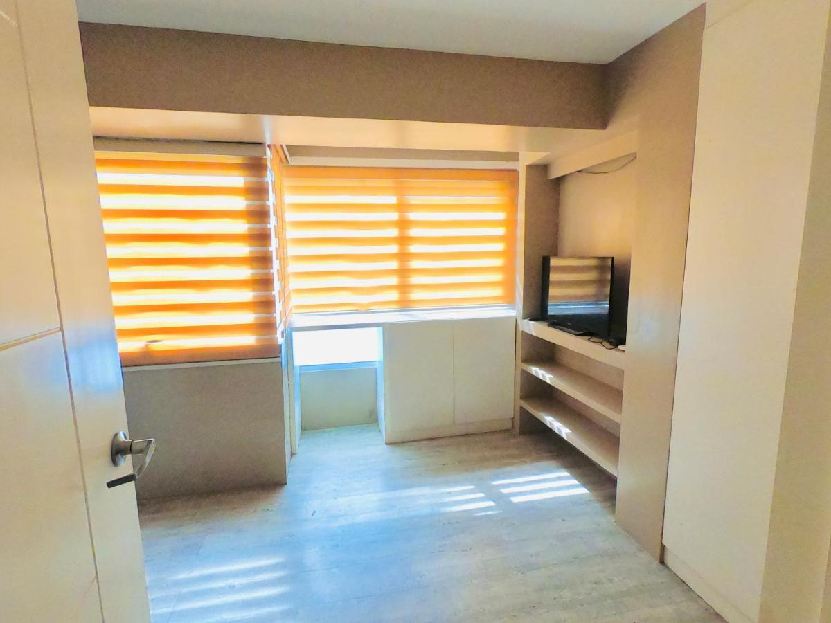 Antonios Place 2br Loft At Fort Victoria Bgc W/ Free Wifi & Netflix Apartment *