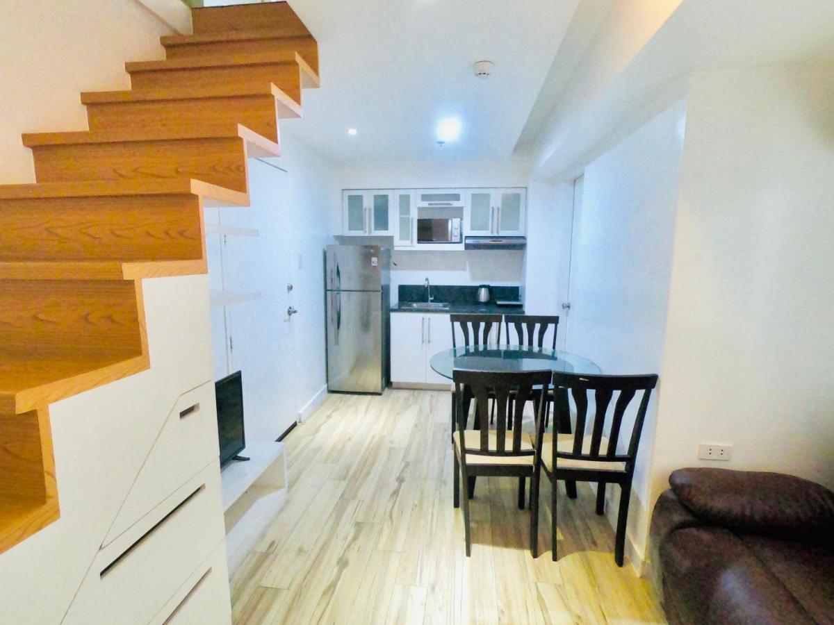 Apartment Antonios Place 2br Loft At Fort Victoria Bgc W/ Free Wifi & Netflix *