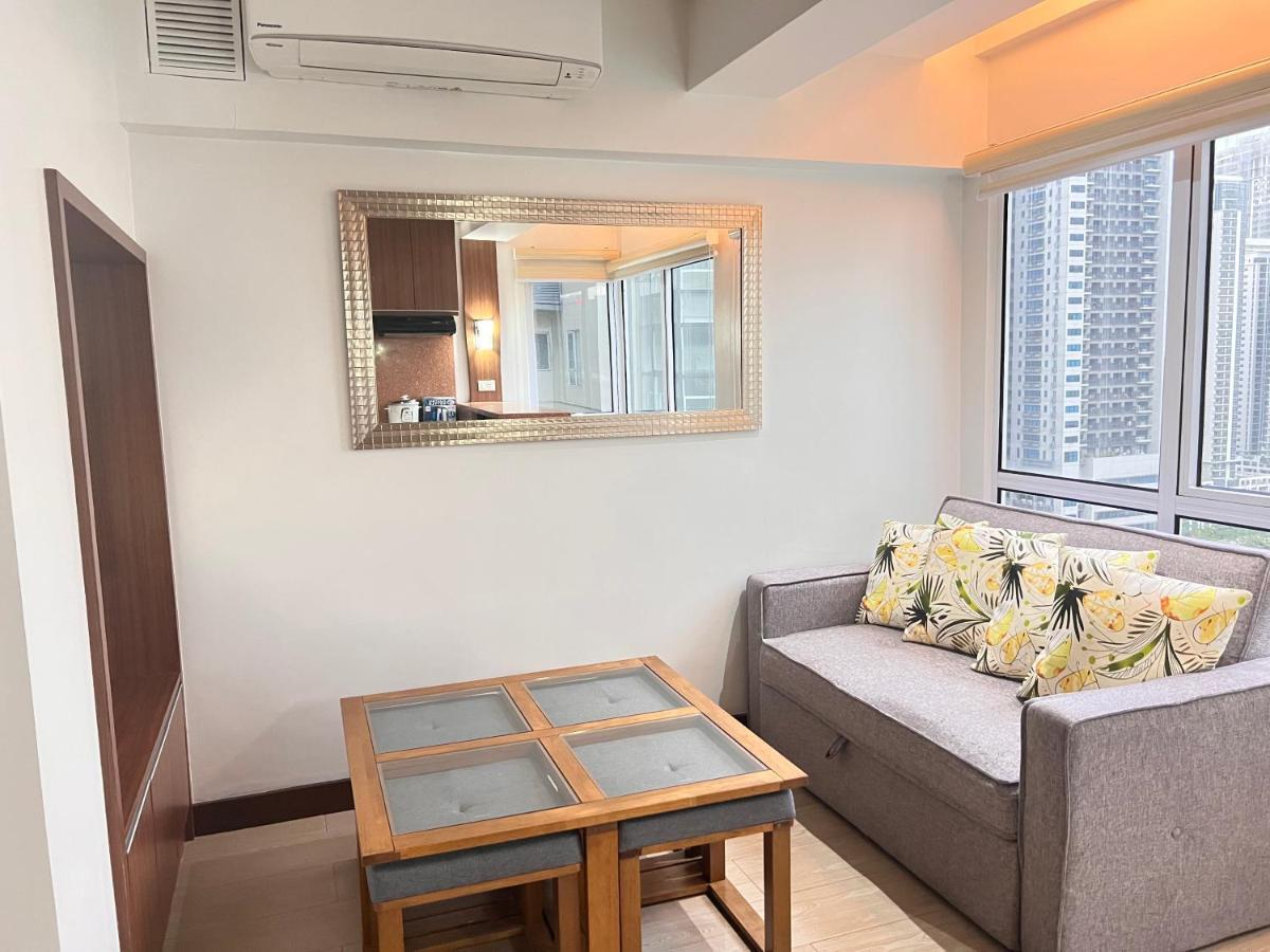 Apartment Antonios Place 2br Loft At Fort Victoria Bgc W/ Free Wifi & Netflix
