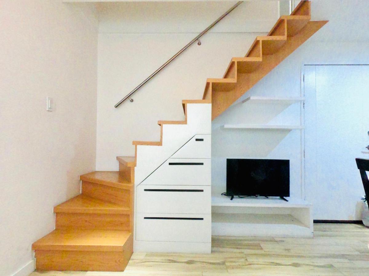 Apartment Antonios Place 2br Loft At Fort Victoria Bgc W/ Free Wifi & Netflix