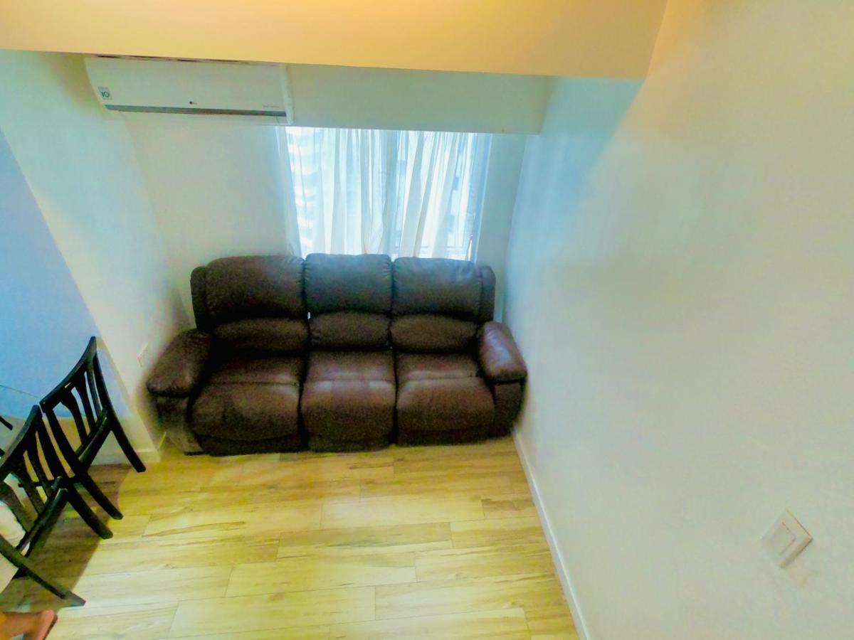 Apartment Antonios Place 2br Loft At Fort Victoria Bgc W/ Free Wifi & Netflix *