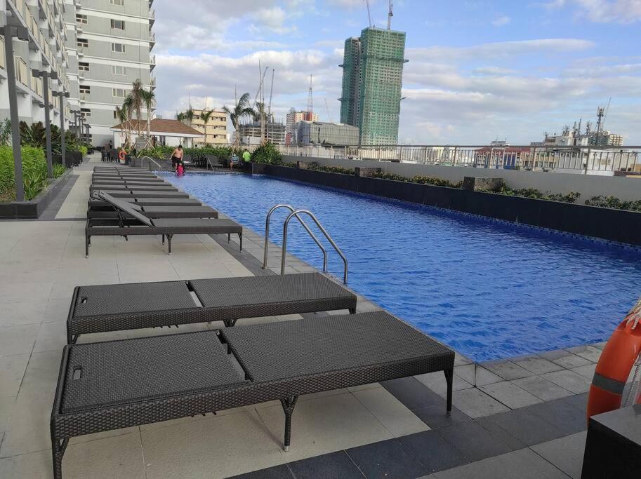 Smdc Coast Residences - Entire 1br With Stunning View From 24th Floor Apartment *