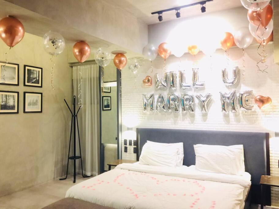 Spacious 2pax Allowable Up To 5pax 17077 Manila