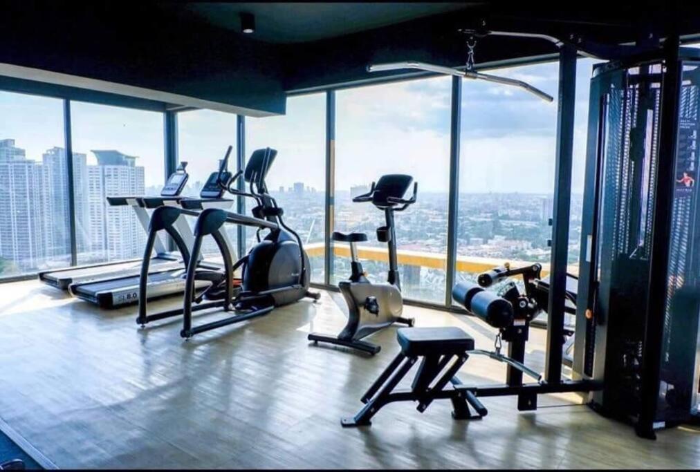 Apartment Spacious 2pax Allowable Up To 5pax 17077 Manila