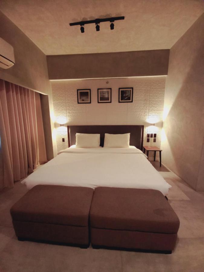 Spacious 2 Bedroom Perfect For Family & Friends, Good For 4pax Allows To 10pax Apartment Manila