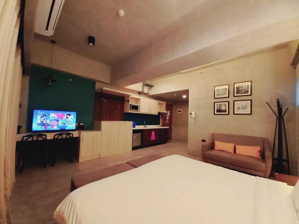 Spacious 2pax Allowable Up To 5pax 17077 Apartment Manila