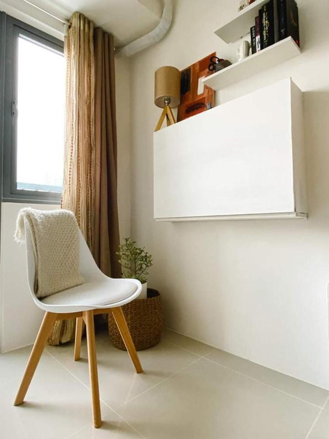 Fame Residences Tower-1 Unit 3207 In Mandaluyong 1 Bedroom W Balcony View