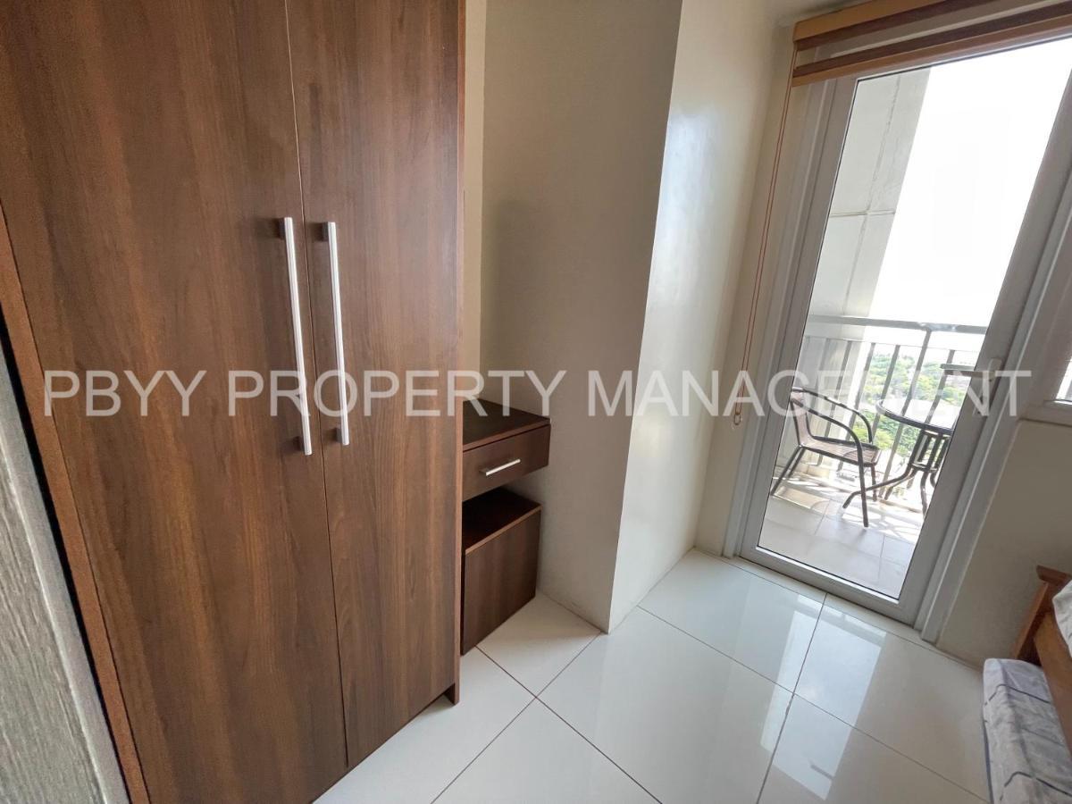 Stays At Residences With Balcony Free Breakfast For 2 Manila