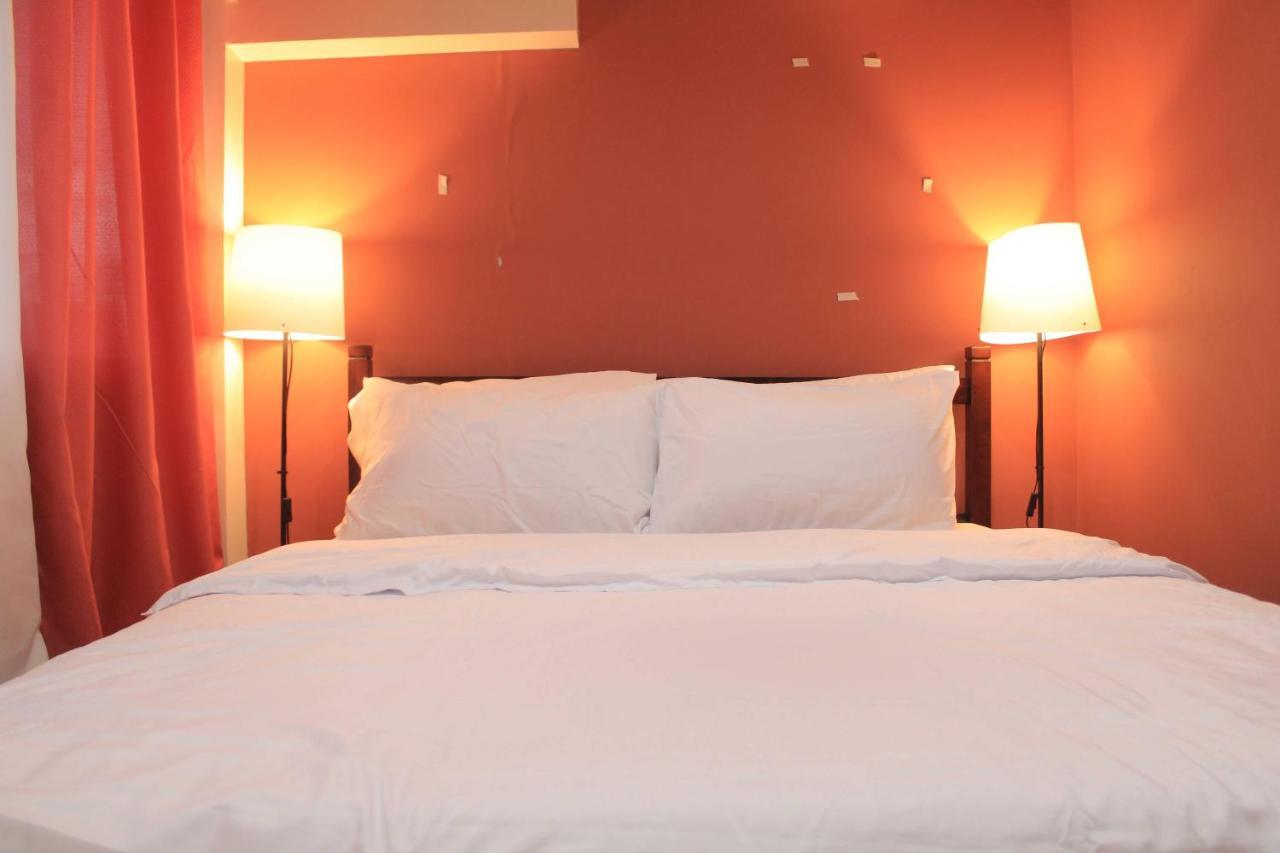 Apartment A2j Bgc Luxury 2br Loft Near Burgos Circle, Malls Manila