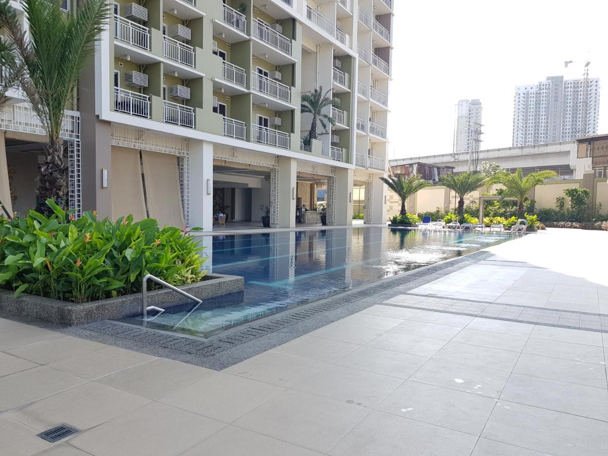 Apartment 1bedroom At The Celandine Near Ayala Mall Cloverleaf - *