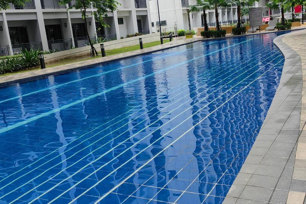Apartment Shore 2 Residences By Jg - Free Wifi And Netflix Manila