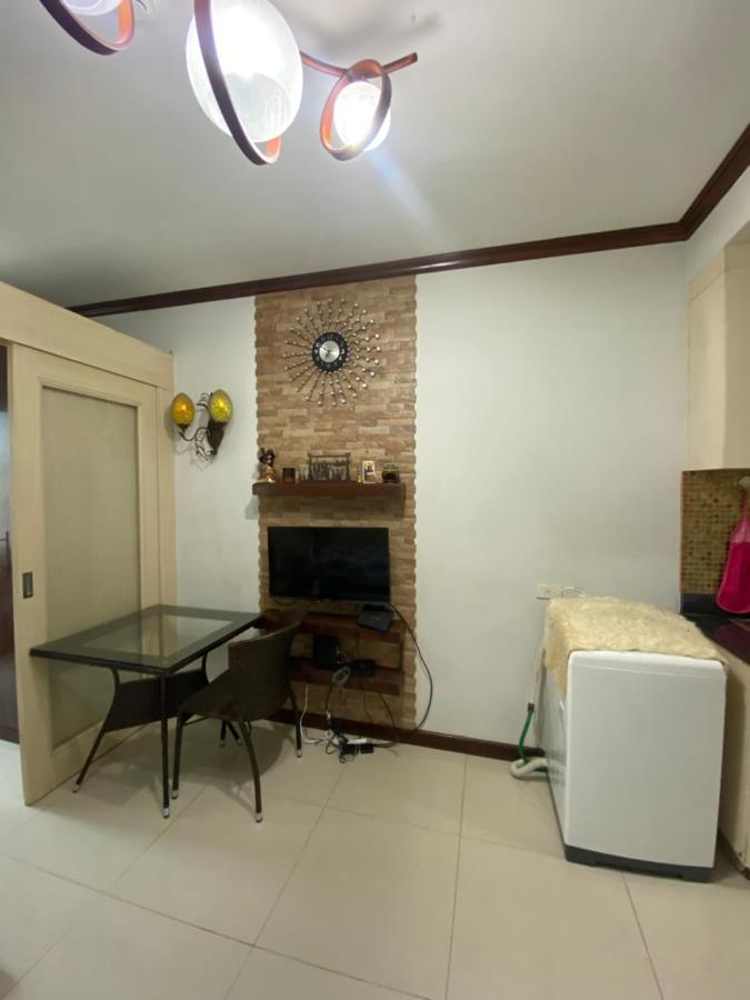 Madison's Place At Sea Moa Apartment