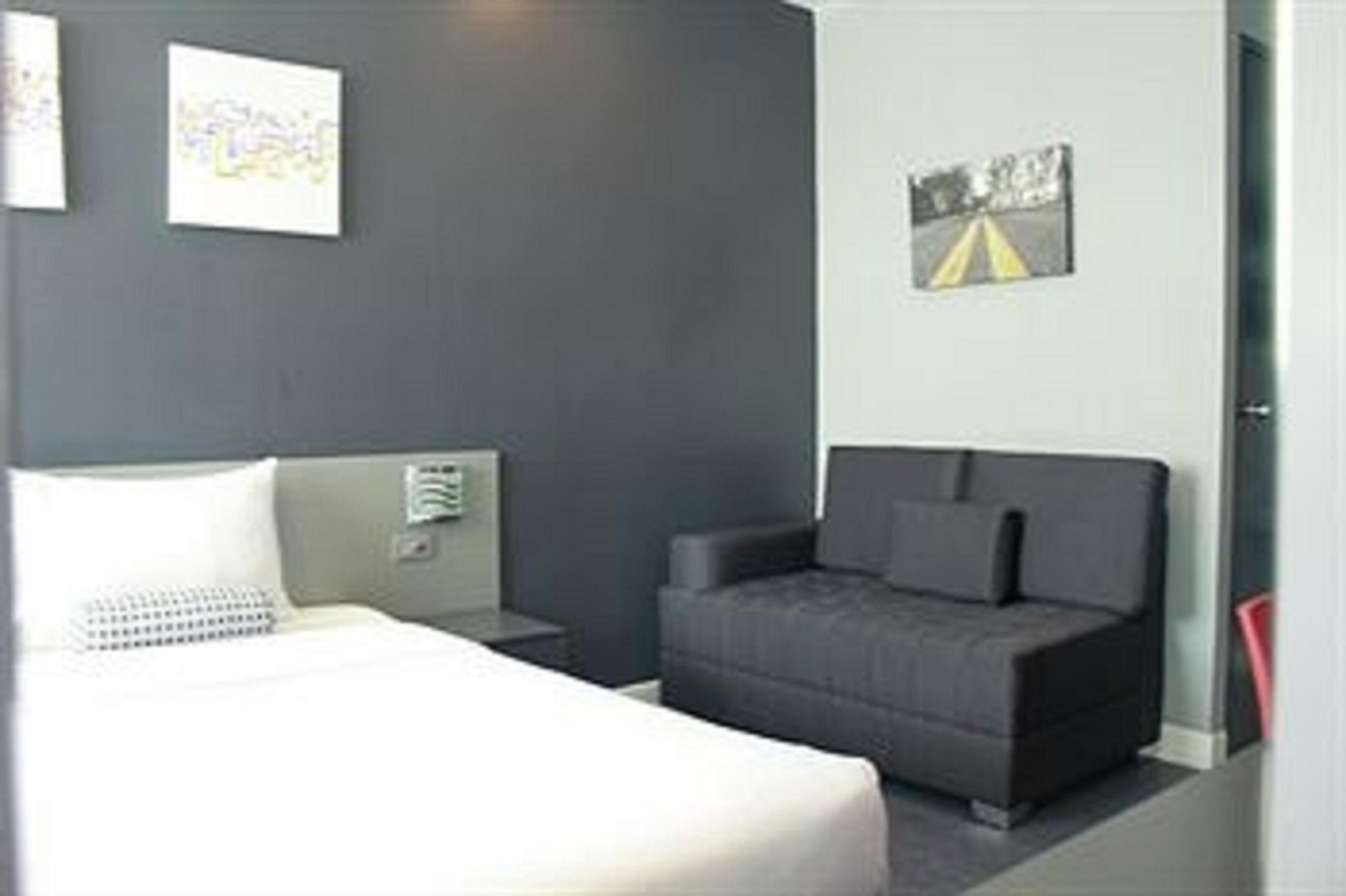Inn Li Nakpil Manila