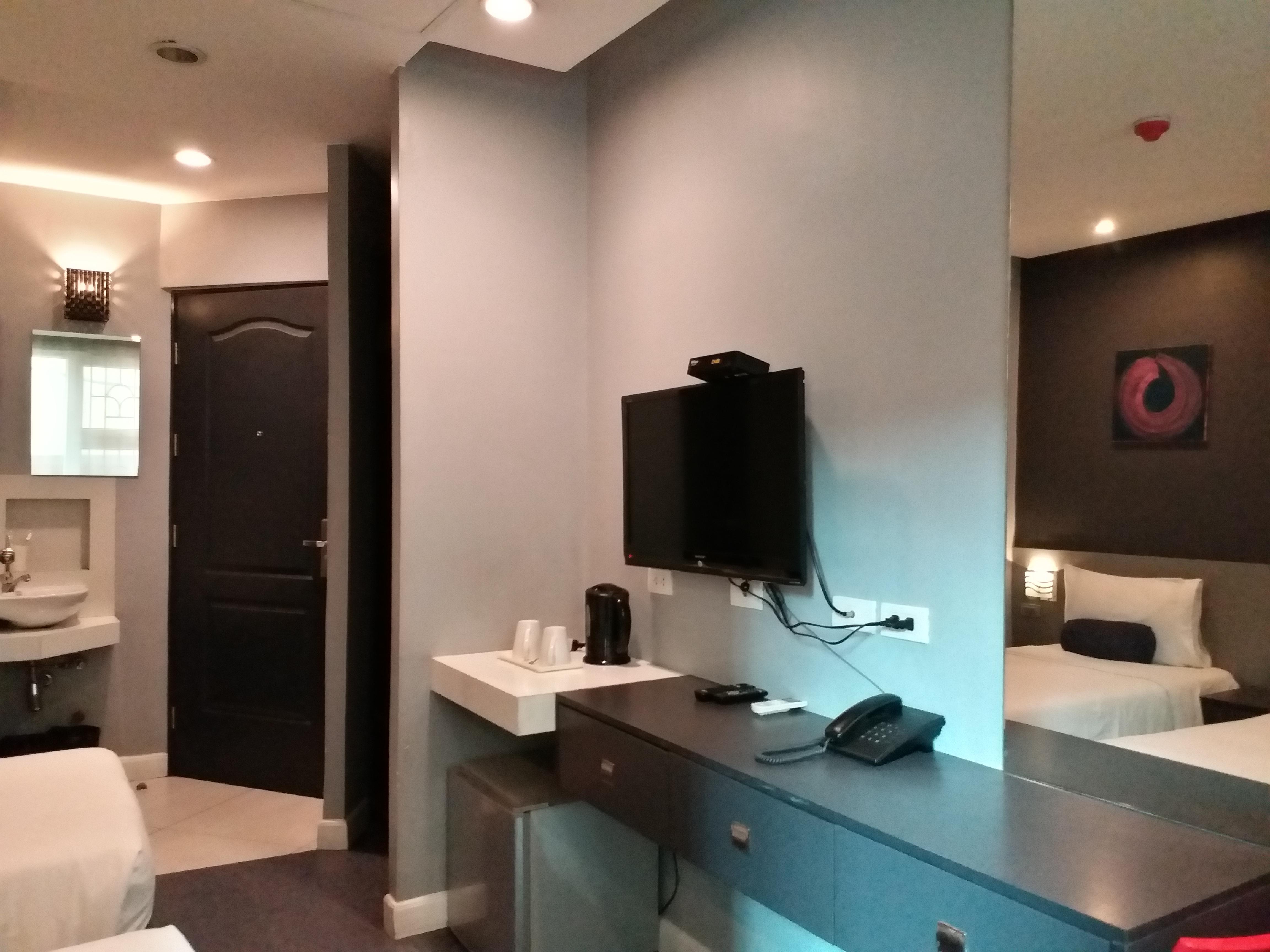 Inn Li Nakpil Manila