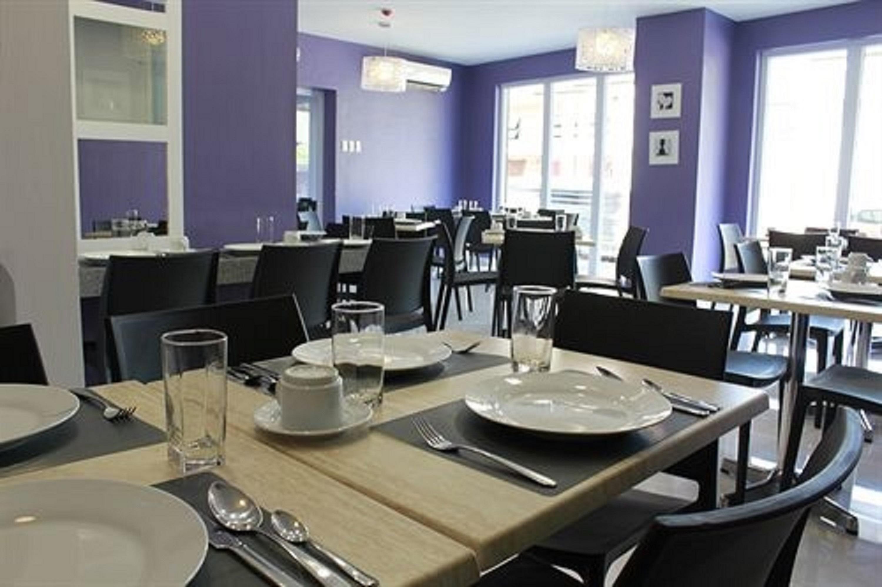 Inn Li Nakpil 3*