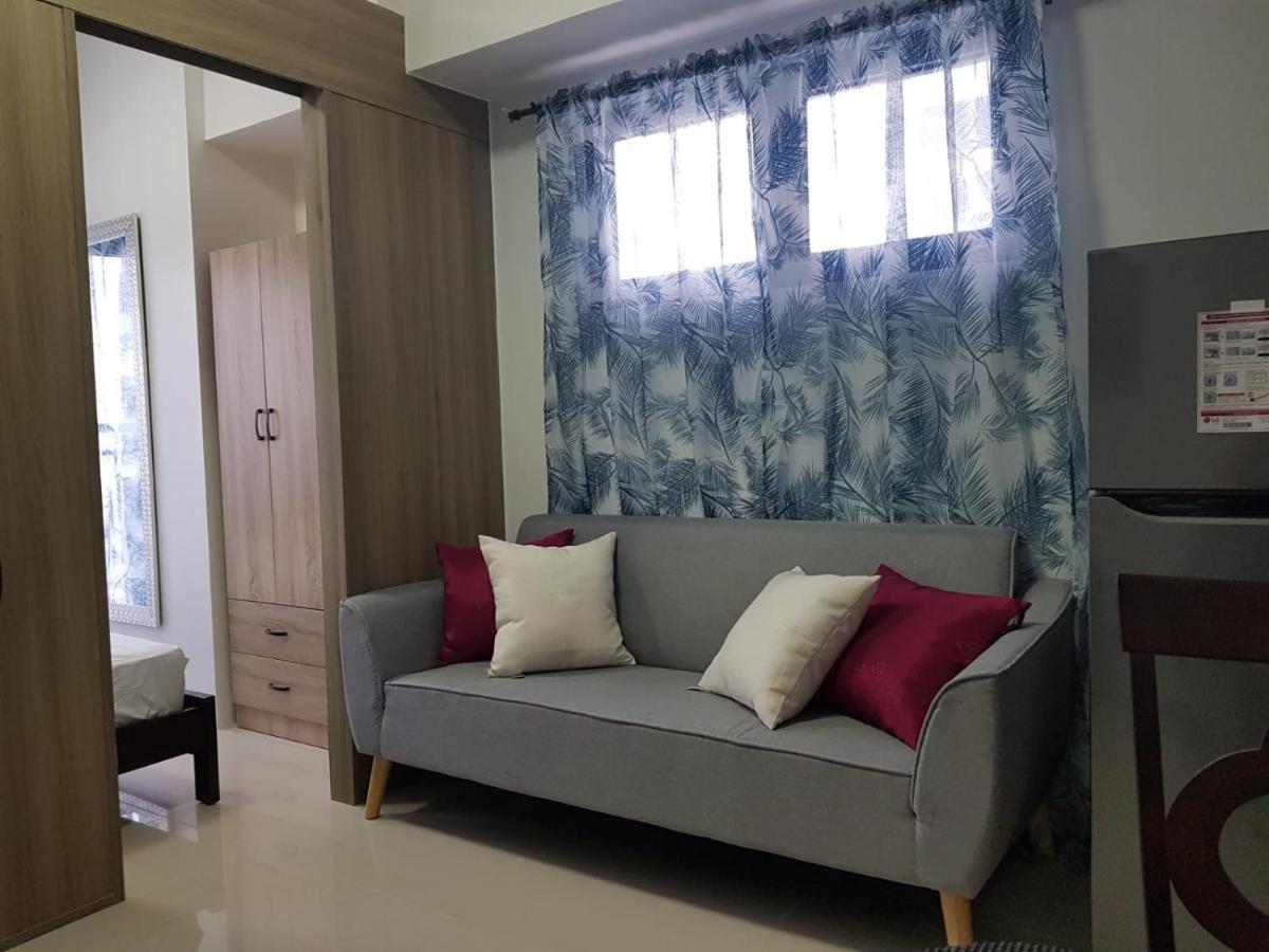 Aparthotel Comfortable 1-bedroom Unit With Balcony At Fame Residences *