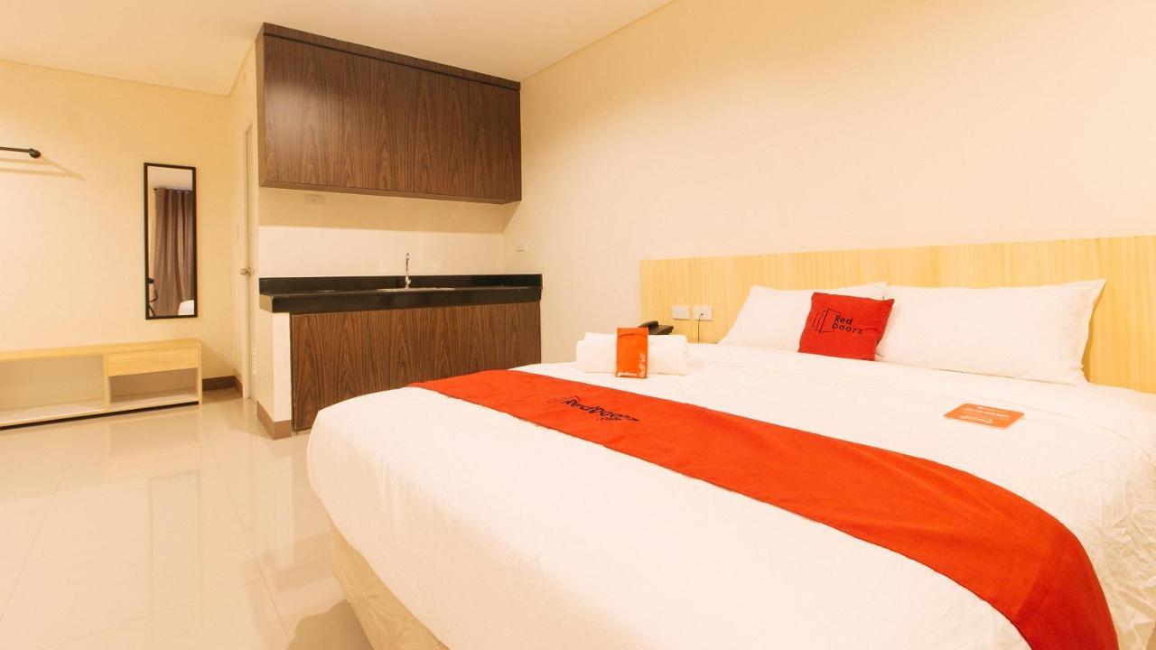 Reddoorz @ Kaizen Taft Avenue * Manila