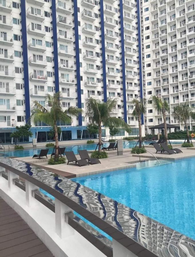Ronnzel Staycation In Jazz Makati Apartment